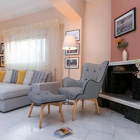 Zephyr Luxury Apartment *